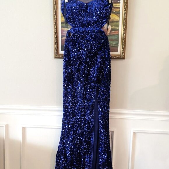 Blue sequin formal dress - Picture 6 of 7